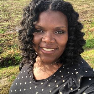 Meet your Posher, Kayla